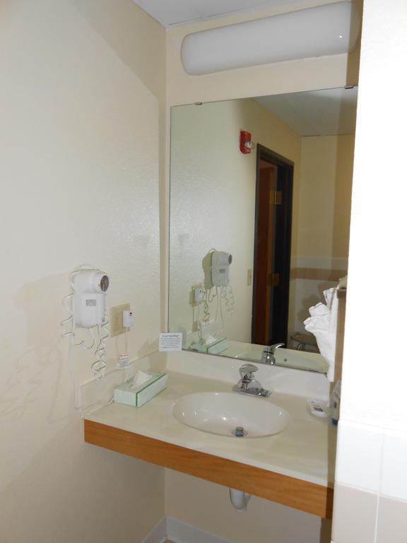 Americinn Lodge & Suites Of Oakdale/St. Paul Номер фото
